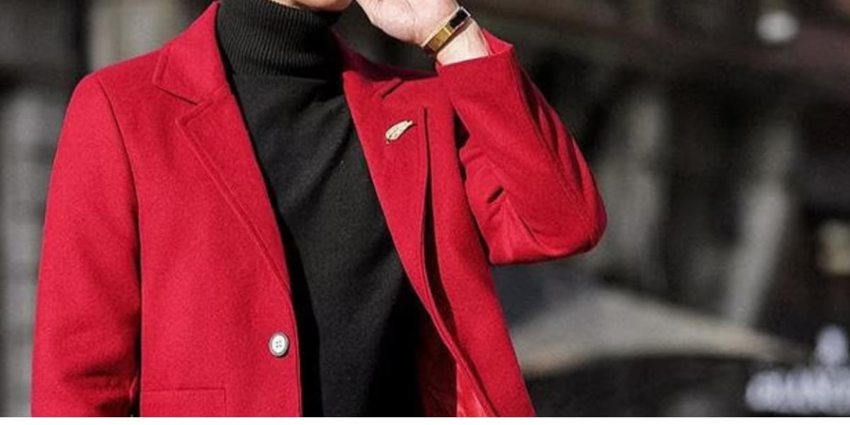 In the Spotlight: OvercoatUSA's Long Red Coat - A Symbol of Timeless Style