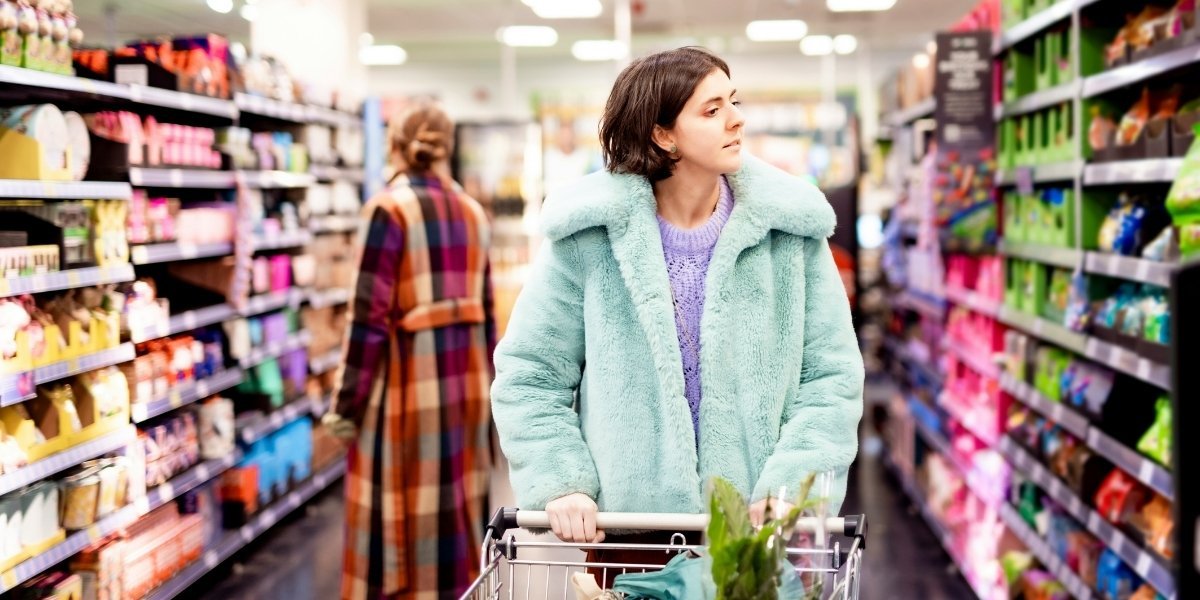 Determinants of Consumer Behavior: What Drives Purchasing Decisions